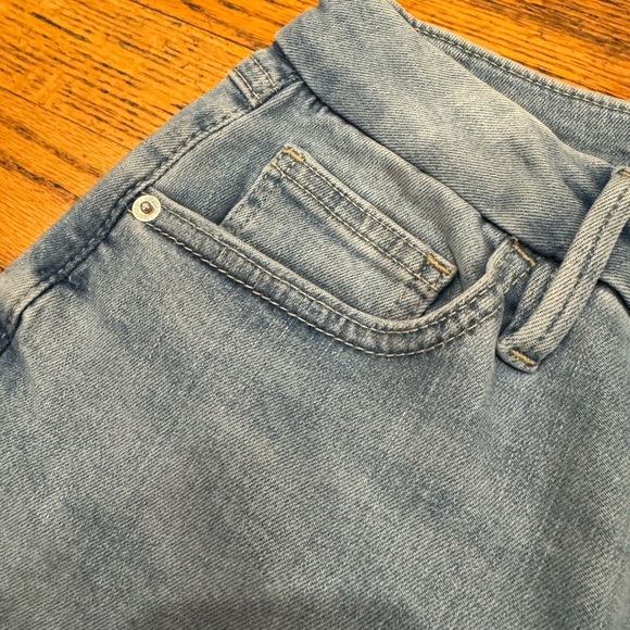 Forever 21 Blue “curvy skinny” Jeans: sculpts and slims💙 see pic for details 💙 - Picture 13 of 13